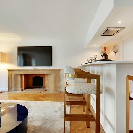 Elegant Apartment - 2Bd-6P - Avenue Montaigne Париж Экстерьер фото