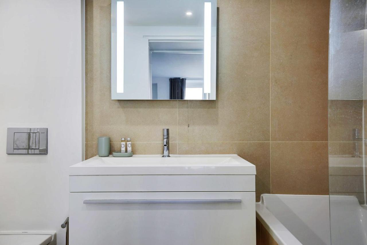Elegant Apartment - 2Bd-6P - Avenue Montaigne Париж Экстерьер фото